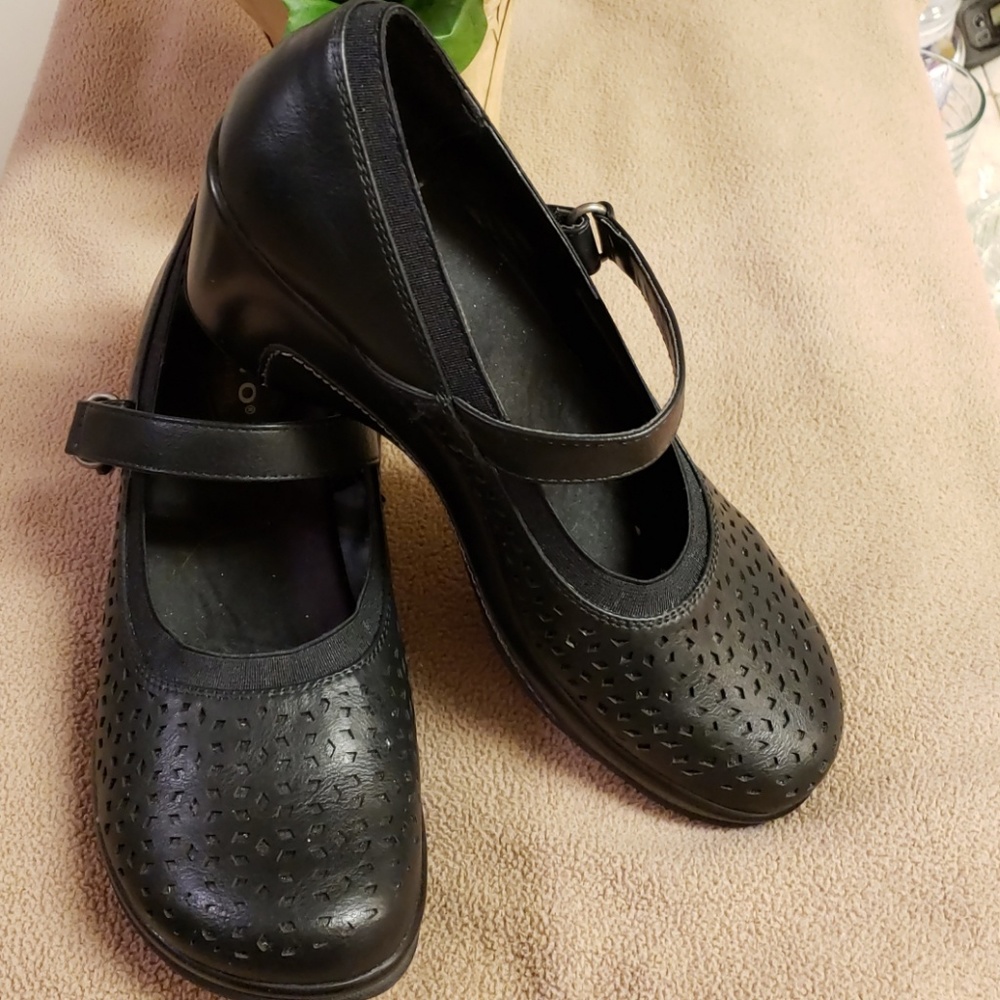 Shoes-Bundle and Save 20%